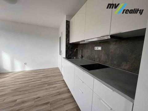 Pronájem bytu 2+kk, Praha - Břevnov, Cvičebná, 32 m2