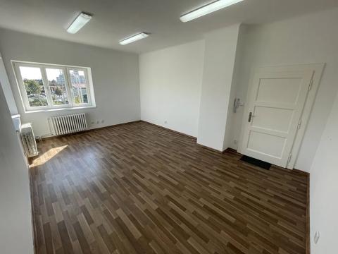 Pronájem kanceláře, Praha - Horní Počernice, Bystrá, 30 m2