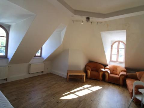 Pronájem bytu 2+1, Karlovy Vary, Pod Jelením skokem, 59 m2