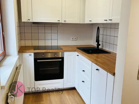 Pronájem bytu 1+1, Praha - Žižkov, Husitská, 34 m2