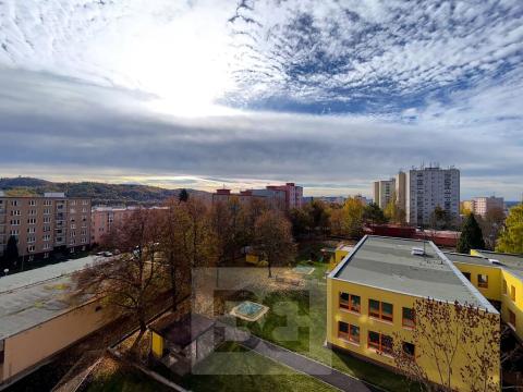 Pronájem bytu 2+kk, Karlovy Vary, 38 m2