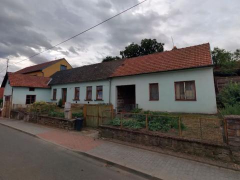 Prodej rodinného domu, Senorady, 300 m2