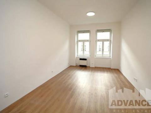 Pronájem bytu 1+1, Praha - Nové Město, Kateřinská, 32 m2