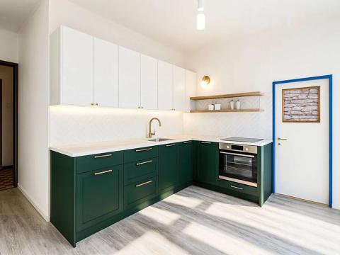 Prodej bytu 2+1, Prachatice, Malé náměstí, 56 m2