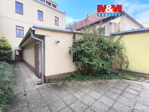 Pronájem obchodního prostoru, Slaný, Husova, 83 m2