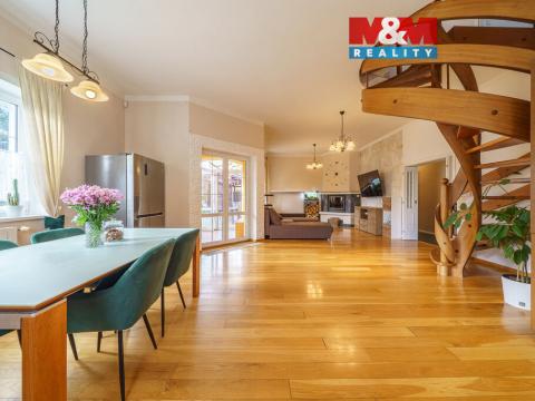 Pronájem rodinného domu, Karlovy Vary - Hůrky, Motýlí, 244 m2