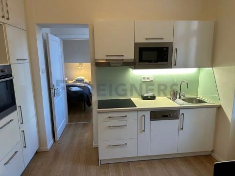 Pronájem bytu 2+kk, Praha - Žižkov, Ježkova, 37 m2