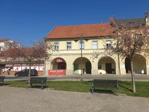 Pronájem obchodního prostoru, Benátky nad Jizerou, Husovo náměstí, 30 m2