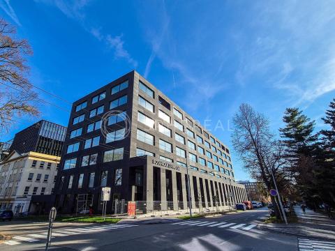 Pronájem kanceláře, Brno, Botanická, 900 m2