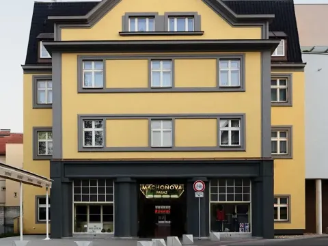 Pronájem bytu 3+kk, Pardubice, třída Míru, 118 m2