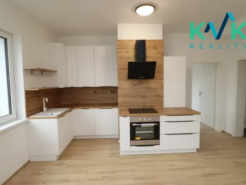 Pronájem bytu 3+kk, Karlovy Vary, Šumavská, 78 m2