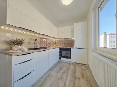 Prodej bytu 3+1, Jindřichův Hradec, Jakubská, 68 m2