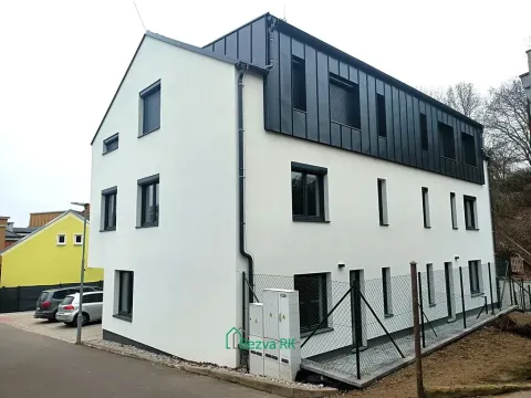 Pronájem bytu 2+kk, Hořovice, Nádražní, 44 m2
