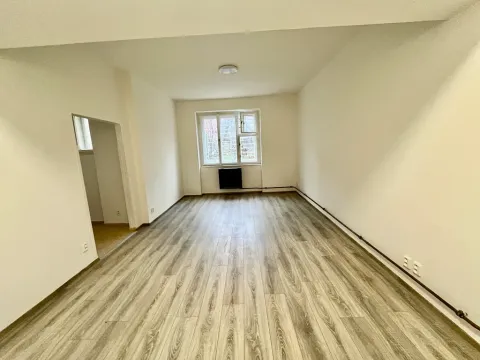Pronájem bytu 1+kk, Praha - Hloubětín, 35 m2