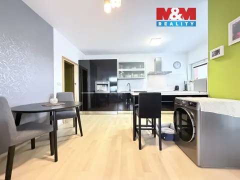 Pronájem bytu 2+kk, Praha - Letňany, Miroslava Hajna, 58 m2