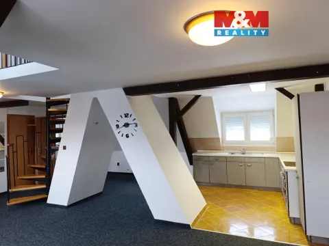 Pronájem bytu 3+kk, Rumburk - Rumburk 1, Školní, 99 m2