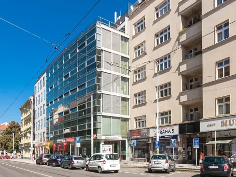 Pronájem kanceláře, Praha - Smíchov, Štefánikova, 160 m2