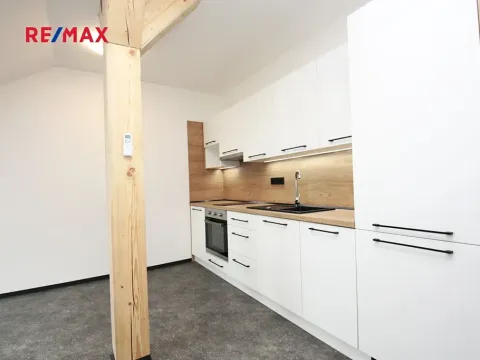 Pronájem bytu 2+kk, Kolín, Kmochova, 44 m2