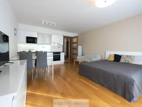 Pronájem bytu 1+kk, Praha - Holešovice, Komunardů, 36 m2