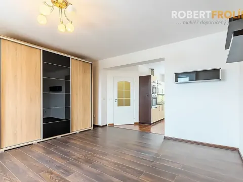 Pronájem bytu 2+1, Praha - Čakovice, U Párníků, 61 m2