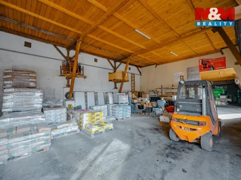 Prodej obchodního prostoru, Hřibiny-Ledská - Hřibiny, 900 m2