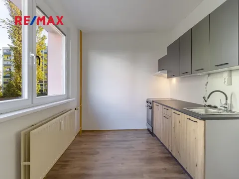 Pronájem bytu 2+1, Česká Lípa, Červeného kříže, 56 m2