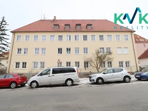 Prodej bytu 3+1, Karlovy Vary, Jiráskova, 104 m2