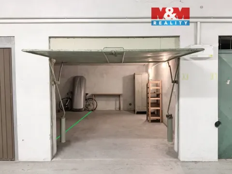 Pronájem garáže, Kladno, Americká, 17 m2