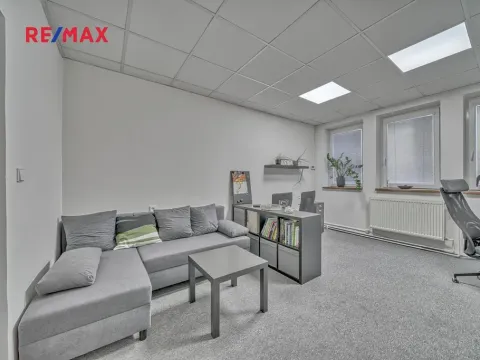 Pronájem kanceláře, Chlumec nad Cidlinou, Rooseveltova, 17 m2