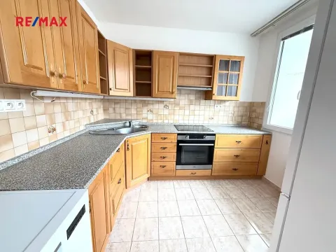 Pronájem bytu 3+1, Praha - Strašnice, Gutova, 67 m2