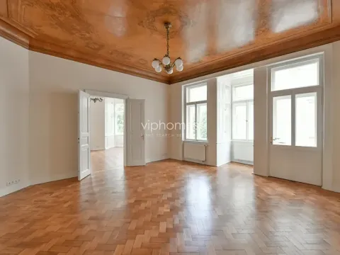 Pronájem bytu 4+1, Praha - Staré Město, Pařížská, 151 m2