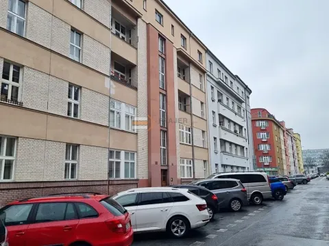 Prodej bytu 4+1, Praha - Dejvice, Kafkova, 127 m2