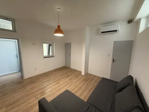 Pronájem bytu 1+1, Brno, Kovářská, 30 m2