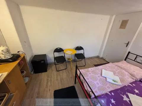 Pronájem bytu 1+kk, Praha - Modřany, U pily, 20 m2