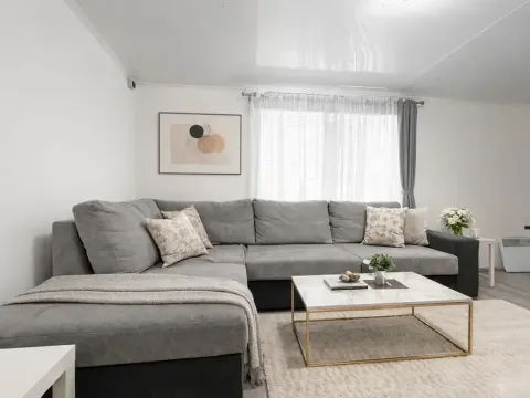 Pronájem bytu 1+kk, Praha - Horní Počernice, Votuzská, 25 m2