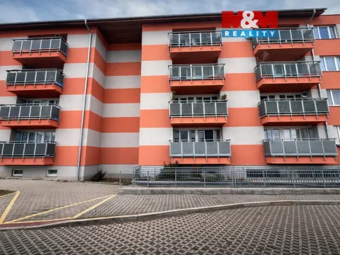 Pronájem bytu 2+kk, Kladno, Generála Selnera, 49 m2