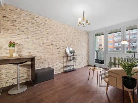 Prodej bytu 2+kk, Praha - Hostivař, Zápasnická, 39 m2