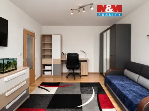 Prodej bytu 1+1, Karlovy Vary - Stará Role, Školní, 35 m2