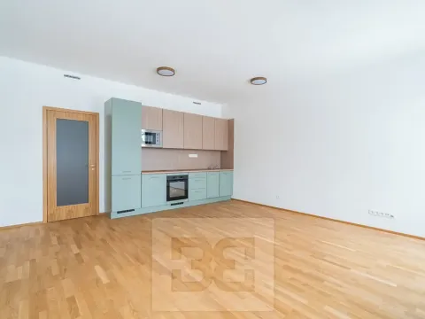 Prodej bytu 1+kk, Praha - Smíchov, Toyen, 42 m2