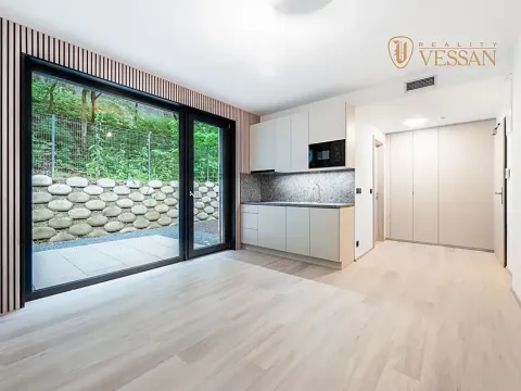 Prodej bytu 1+kk, Praha - Hlubočepy, Na Zlíchově, 26 m2