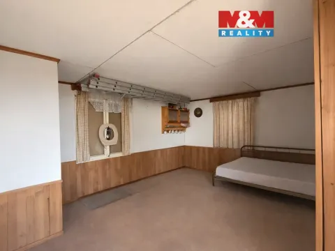 Prodej zahrady, Holice, 388 m2