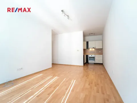 Pronájem bytu 2+kk, Kolín, Roháčova, 53 m2