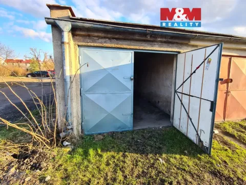 Prodej garáže, Kladno, nám. Karla Kindla, 19 m2