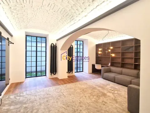 Prodej bytu 1+1, Praha - Smíchov, Janáčkovo nábřeží, 50 m2