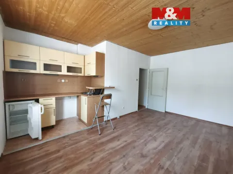 Pronájem bytu 1+kk, Havířov, Matuškova, 22 m2