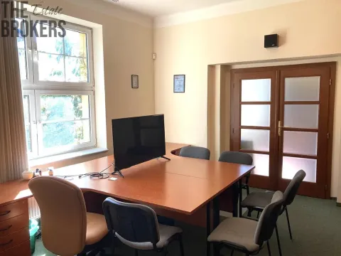 Pronájem kanceláře, Praha - Libeň, V Holešovičkách, 100 m2