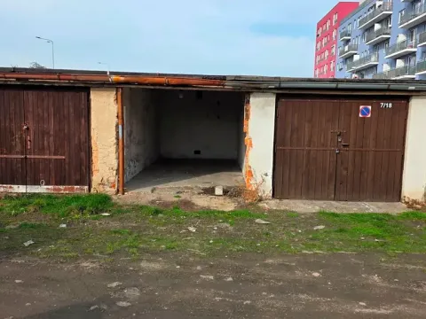 Prodej garáže, Praha - Michle, Novobohdalecká, 18 m2