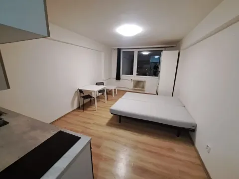 Pronájem bytu 1+kk, Praha - Radotín, Vrážská, 25 m2