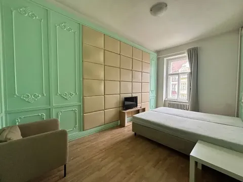 Pronájem bytu 1+1, Praha - Dejvice, Pod kaštany, 34 m2