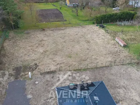 Prodej pozemku pro bydlení, Luštěnice, 886 m2